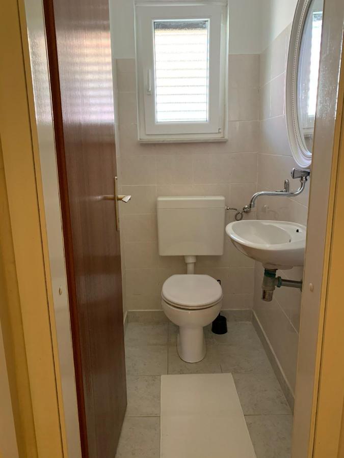 Apartments Anka I Kresimir Srima Bagian luar foto
