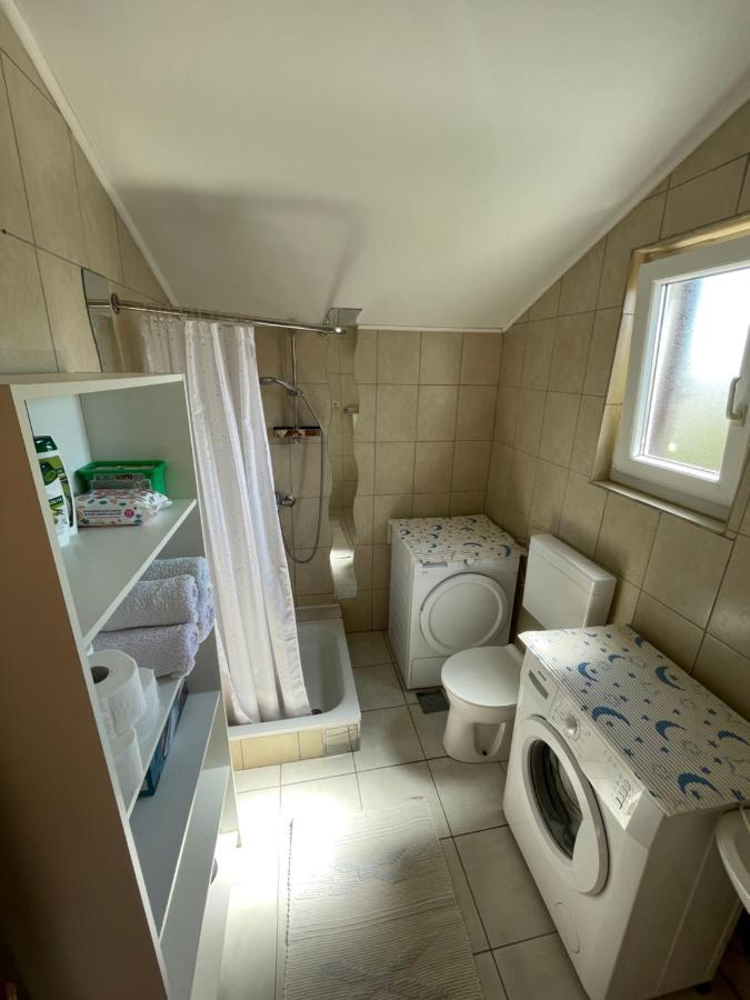 Apartments Anka I Kresimir Srima Bagian luar foto